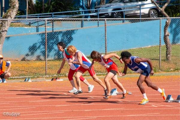 100m (W65-W75): Satie Inoue (W75), Keiko Tamura Iyda (W70), Massue Kanashiro Nakamura (W65) e Vilma Lucia Costa (W65).